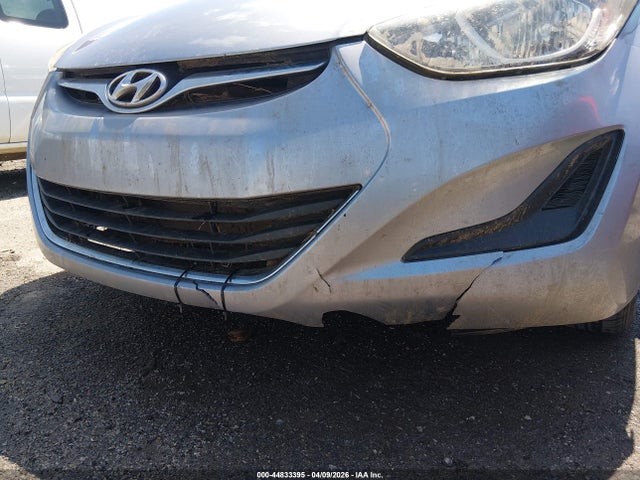 Продажа на аукционе авто 2015 Hyundai Elantra Se, vin: 5NPDH4AE1FH566904, номер лота: 44833395