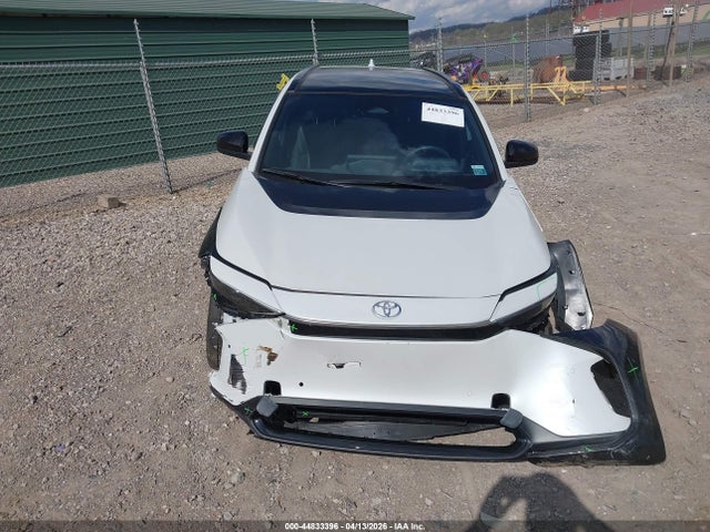 Toyota BZ4X XLE 2024 JTMABACA9RA089244 Image 13