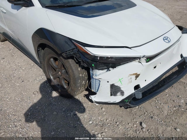 Toyota BZ4X XLE 2024 JTMABACA9RA089244 Image 20
