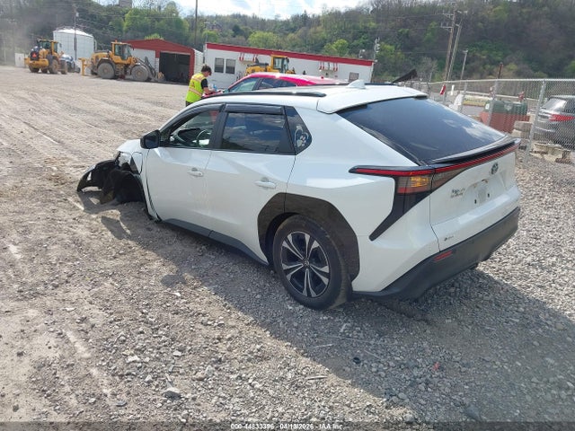 Toyota BZ4X XLE 2024 JTMABACA9RA089244 Image 3