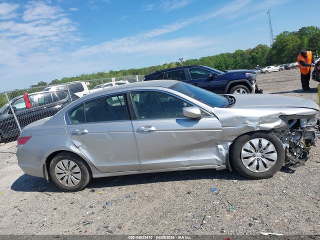 44833410 :رقم المزاد ، 1HGCP2F35BA008860 vin ، 2011 Honda Accord 2.4 Lx مزاد بيع