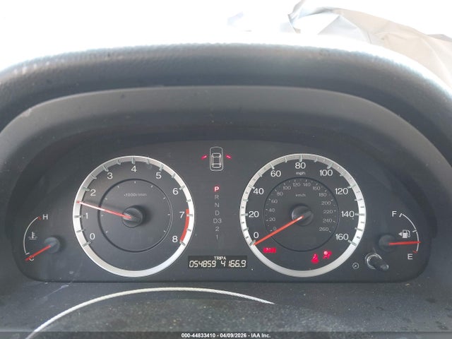 44833410 :رقم المزاد ، 1HGCP2F35BA008860 vin ، 2011 Honda Accord 2.4 Lx مزاد بيع