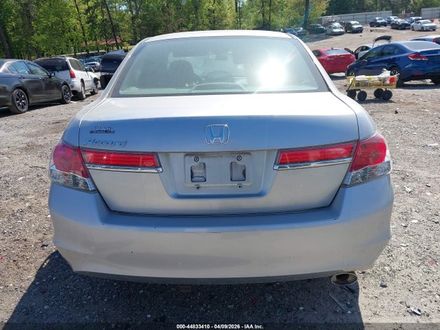 44833410 :رقم المزاد ، 1HGCP2F35BA008860 vin ، 2011 Honda Accord 2.4 Lx مزاد بيع