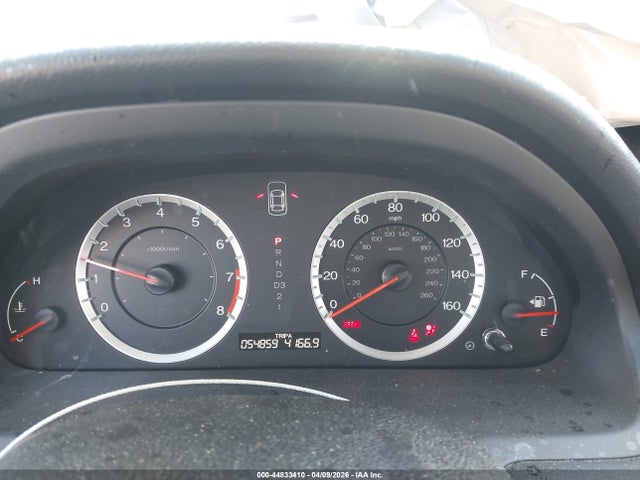 44833410 :رقم المزاد ، 1HGCP2F35BA008860 vin ، 2011 Honda Accord 2.4 Lx مزاد بيع
