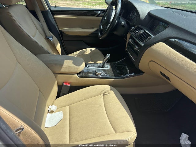 2017 BMW X3 5UXWX9C38H0W69711 Photo 4