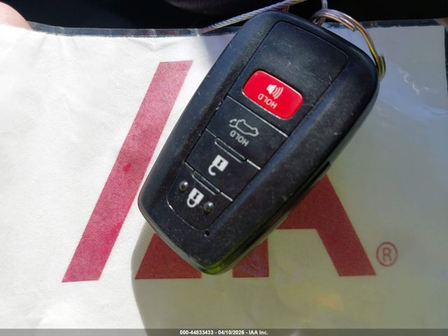 44833433 :رقم المزاد ، JTMRWRFV4ND148357 vin ، 2022 Toyota Rav4 Hybrid Xle مزاد بيع