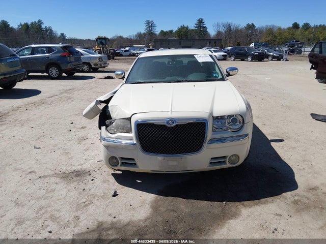 44833439 :رقم المزاد ، 2C3CA6CT5AH211408 vin ، 2010 Chrysler 300c Hemi مزاد بيع