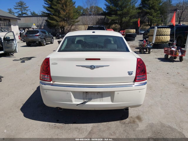 44833439 :رقم المزاد ، 2C3CA6CT5AH211408 vin ، 2010 Chrysler 300c Hemi مزاد بيع