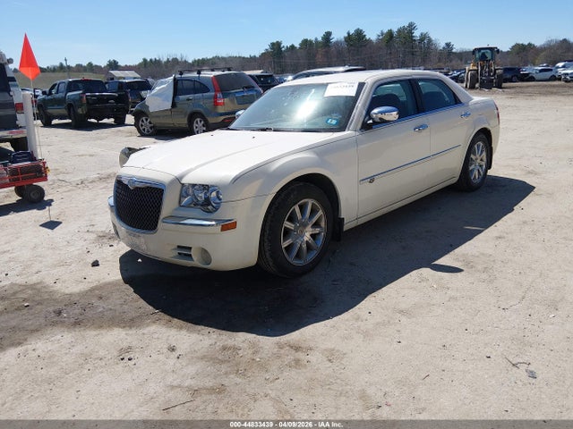 44833439 :رقم المزاد ، 2C3CA6CT5AH211408 vin ، 2010 Chrysler 300c Hemi مزاد بيع