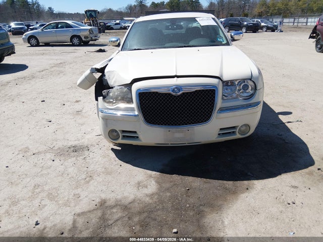 44833439 :رقم المزاد ، 2C3CA6CT5AH211408 vin ، 2010 Chrysler 300c Hemi مزاد بيع