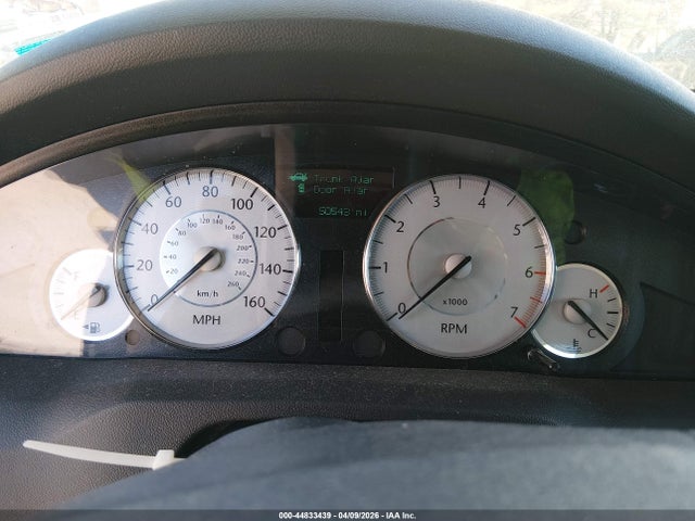 44833439 :رقم المزاد ، 2C3CA6CT5AH211408 vin ، 2010 Chrysler 300c Hemi مزاد بيع