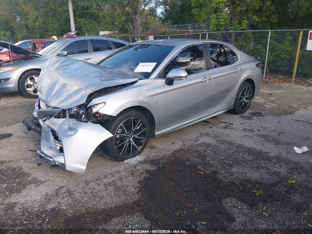 2021 Toyota Camry Se მანქანა იყიდება აუქციონზე, vin: 4T1T11AK6MU486615, აუქციონის ნომერი: 44833444