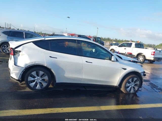 Продаж на аукціоні авто 2023 Tesla Model Y Awd/long Range Dual Motor All-wheel Drive, vin: 7SAYGDEE7PA149348, номер лоту: 44833467