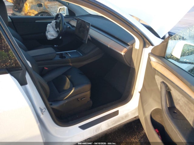 Продаж на аукціоні авто 2023 Tesla Model Y Awd/long Range Dual Motor All-wheel Drive, vin: 7SAYGDEE7PA149348, номер лоту: 44833467