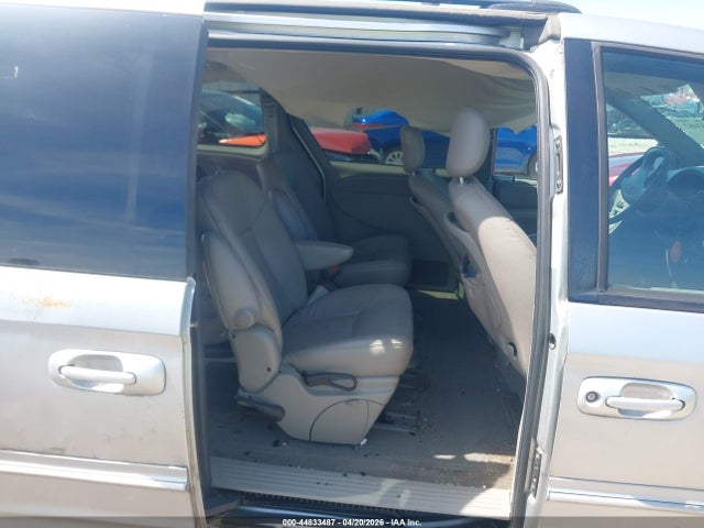 Продажа на аукционе авто 2002 Chrysler Town & Country Lxi, vin: 2C4GP54L92R542914, номер лота: 44833487