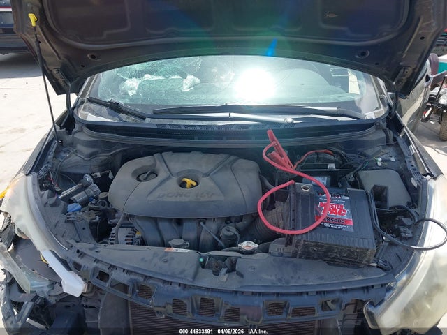 2016 KIA FORTE KNAFK4A62G5509676 Photo 9