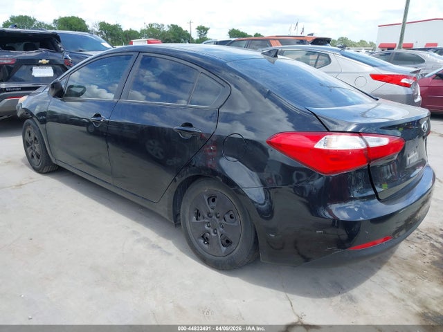 2016 KIA FORTE KNAFK4A62G5509676 Photo 2