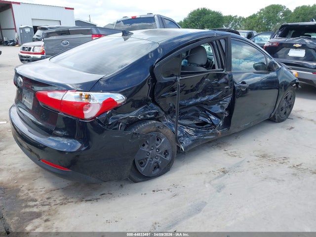 2016 KIA FORTE KNAFK4A62G5509676 Photo 3