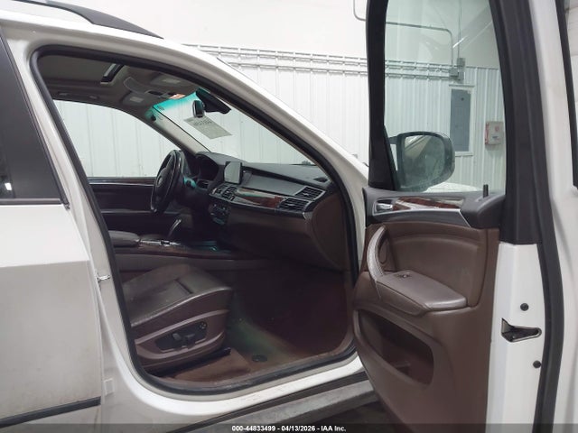 Продажа на аукционе авто 2008 Bmw X5 3.0si, vin: 5UXFE43578L027201, номер лота: 44833499