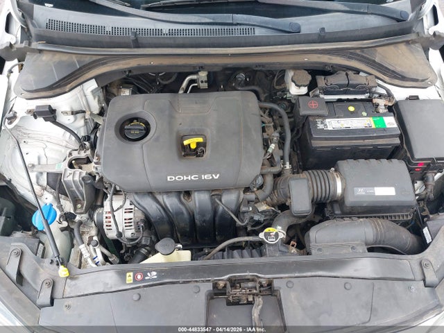 5NPD74LF1HH153120 Hyundai ELANTRA SE