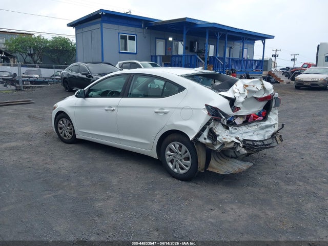 5NPD74LF1HH153120 Hyundai ELANTRA SE