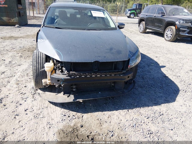 Продажа на аукционе авто 2015 Volkswagen Passat 1.8t Limited Edition, vin: 1VWAS7A38FC113702, номер лота: 44833559