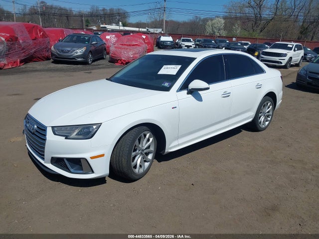 2019 Audi A4 45 Premium მანქანა იყიდება აუქციონზე, vin: WAUDNAF49KN005235, აუქციონის ნომერი: 44833565