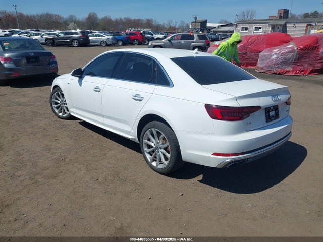 2019 Audi A4 45 Premium მანქანა იყიდება აუქციონზე, vin: WAUDNAF49KN005235, აუქციონის ნომერი: 44833565