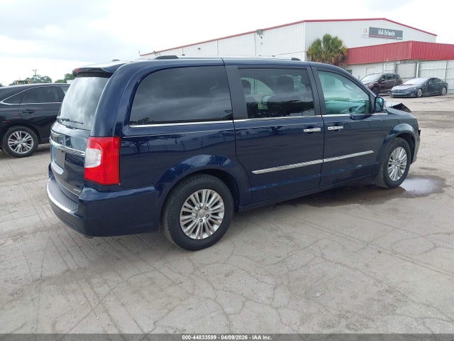 44833599 :رقم المزاد ، 2C4RC1GG7FR597251 vin ، 2015 Chrysler Town & Country Limited Platinum مزاد بيع