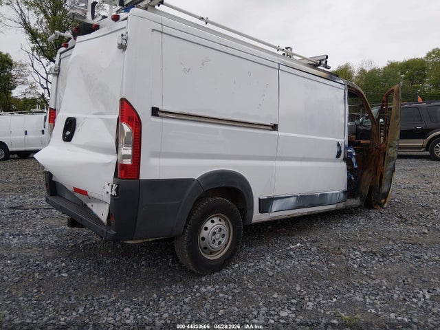 44833606 :رقم المزاد ، 3C6TRVAG4JE150298 vin ، 2018 Ram Promaster 1500 مزاد بيع
