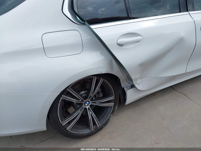 2022 Bmw 330i მანქანა იყიდება აუქციონზე, vin: 3MW5R1J04N8C33115, აუქციონის ნომერი: 44833616
