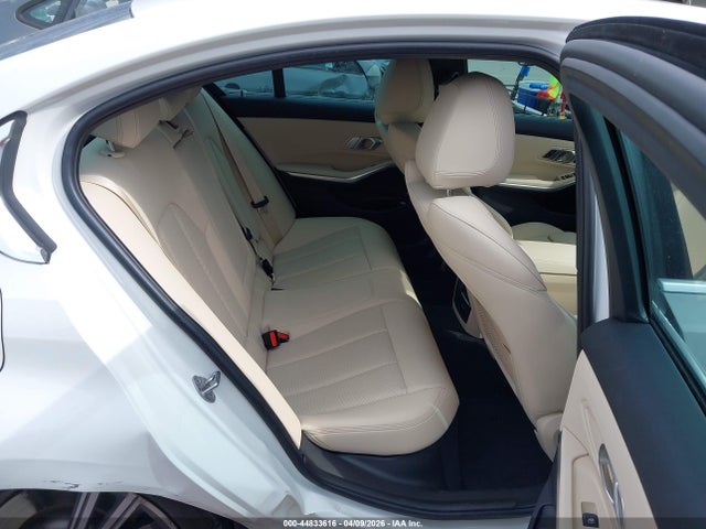2022 Bmw 330i მანქანა იყიდება აუქციონზე, vin: 3MW5R1J04N8C33115, აუქციონის ნომერი: 44833616
