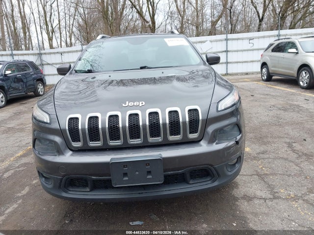 44833620 :رقم المزاد ، 1C4PJMCB2EW232670 vin ، 2014 Jeep Cherokee Latitude مزاد بيع