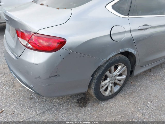 2015 Chrysler 200 Limited მანქანა იყიდება აუქციონზე, vin: 1C3CCCAB6FN742201, აუქციონის ნომერი: 44833636