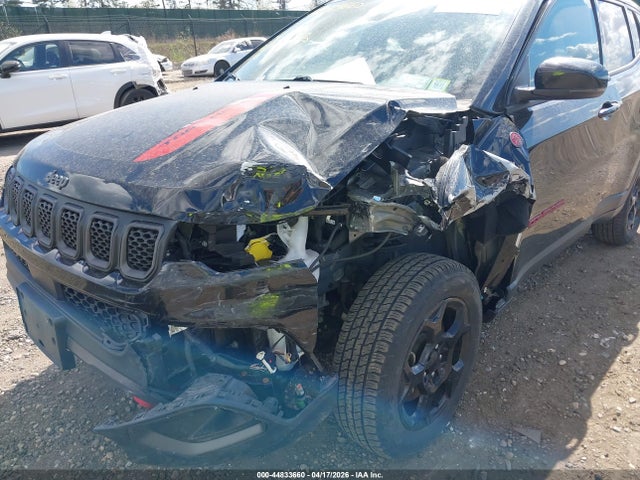 44833660 :رقم المزاد ، 3C4NJDDN9PT537513 vin ، 2023 Jeep Compass Trailhawk 4x4 مزاد بيع