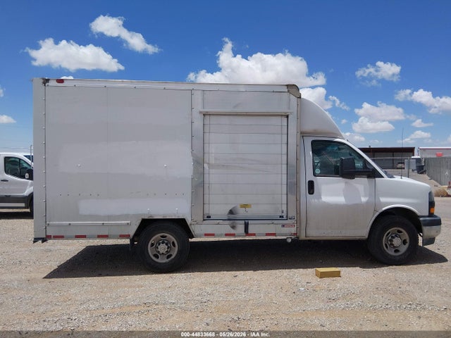 1GB0GRFP8J1333521 Chevrolet Express Cutaway Work Van