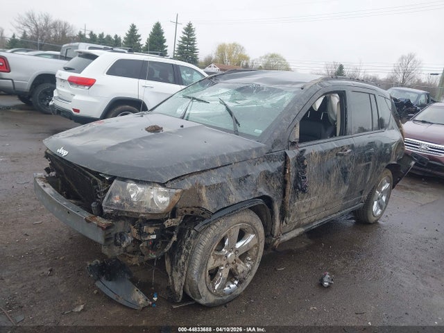 44833688 :رقم المزاد ، 1C4NJCEB4HD141365 vin ، 2017 Jeep Compass Latitude Fwd مزاد بيع