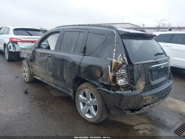 44833688 :رقم المزاد ، 1C4NJCEB4HD141365 vin ، 2017 Jeep Compass Latitude Fwd مزاد بيع