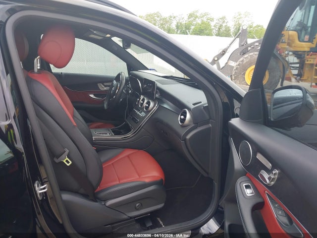 W1N0G8DB8NG068172 Mercedes-Benz Glc 300 Suv