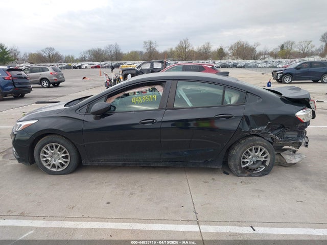 Chevrolet Cruze Ls Auto 2017 1G1BC5SM7H7200026 Image 14