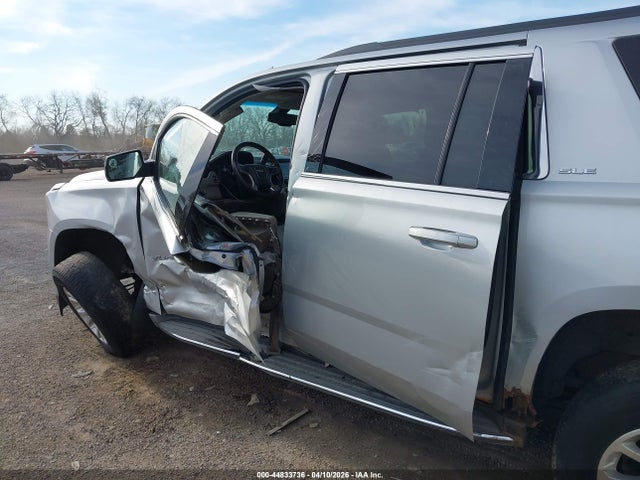 44833736 :رقم المزاد ، 1GKS1GKC8FR627351 vin ، 2015 Gmc Yukon Xl 1500 Sle مزاد بيع