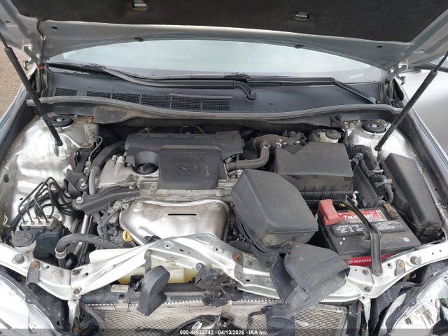 44833742 :رقم المزاد ، 4T1BF1FK7GU247973 vin ، 2016 Toyota Camry Se مزاد بيع