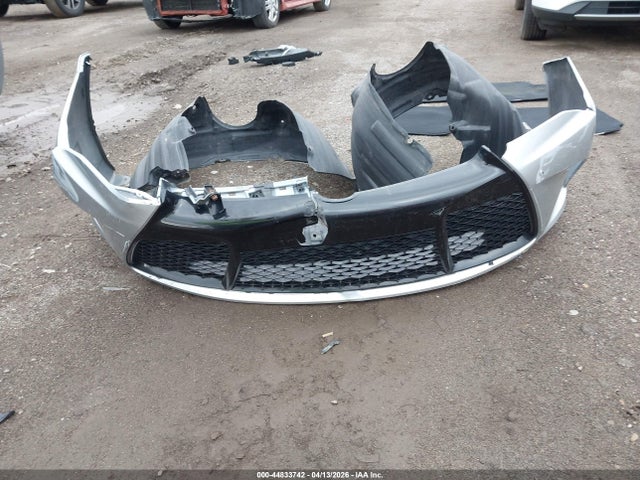44833742 :رقم المزاد ، 4T1BF1FK7GU247973 vin ، 2016 Toyota Camry Se مزاد بيع