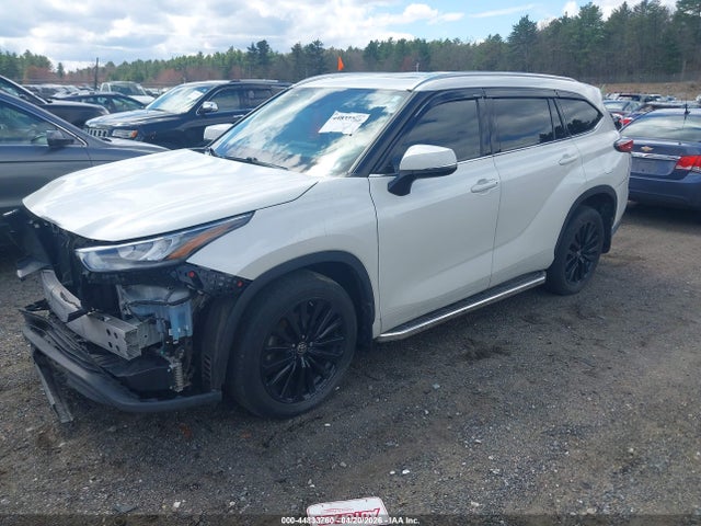 Toyota Highlander Xle 2020 5TDGZRBH2LS501632 Image 2