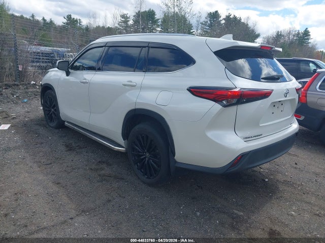 Toyota Highlander Xle 2020 5TDGZRBH2LS501632 Image 3