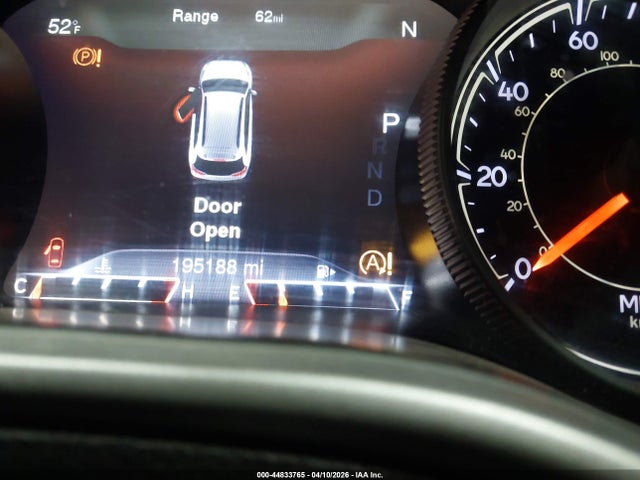 Продажа на аукционе авто 2015 Jeep Cherokee Trailhawk, vin: 1C4PJMBS7FW710505, номер лота: 44833765