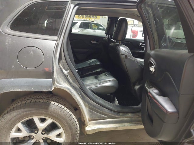 Продажа на аукционе авто 2015 Jeep Cherokee Trailhawk, vin: 1C4PJMBS7FW710505, номер лота: 44833765