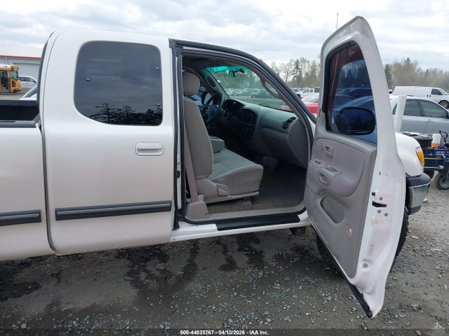 Aukcja sprzedaży 2001 Toyota Tundra Sr5 V8, vin: 5TBBT44131S156504, numer aukcji: 44833767