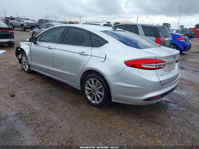 44833780 :رقم المزاد ، 3FA6P0H77HR368457 vin ، 2017 Ford Fusion Se مزاد بيع