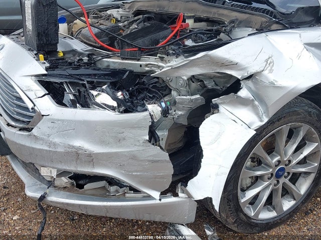 44833780 :رقم المزاد ، 3FA6P0H77HR368457 vin ، 2017 Ford Fusion Se مزاد بيع